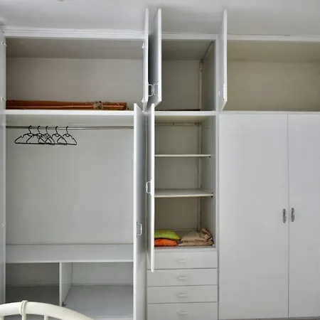 Apartment Near Isiklar Street, Close To Kaleici *
