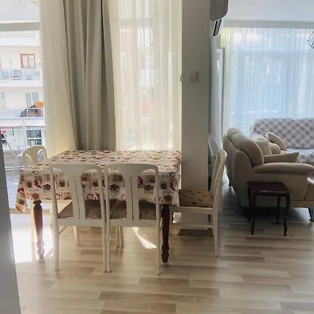 Apartment Near Isiklar Street, Close To Kaleici
